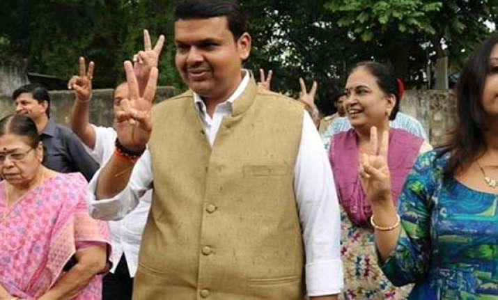 celebrations in nagpur after fadnavis picked for maha cm