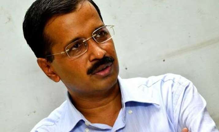 aap wants delhiites to report complaints of dirt and filth