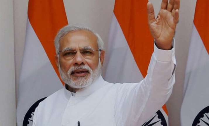 congress slams pm modi for not inviting karnataka cm to