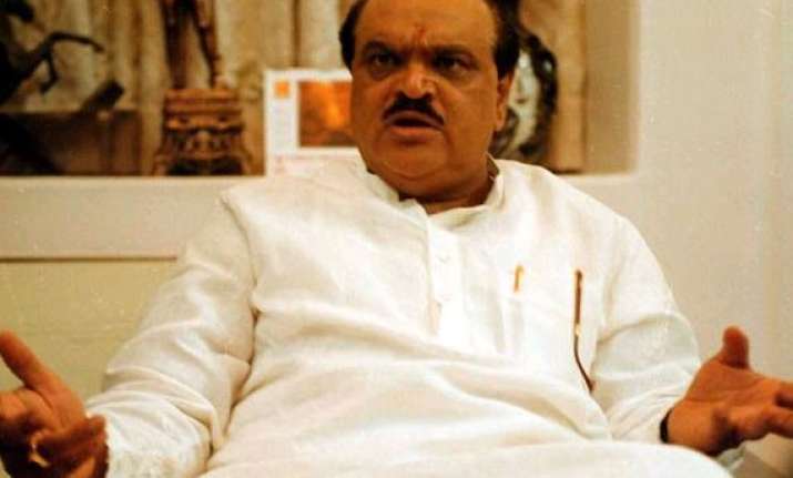 modi wants to convert mumbai into ahmedabad bhujbal