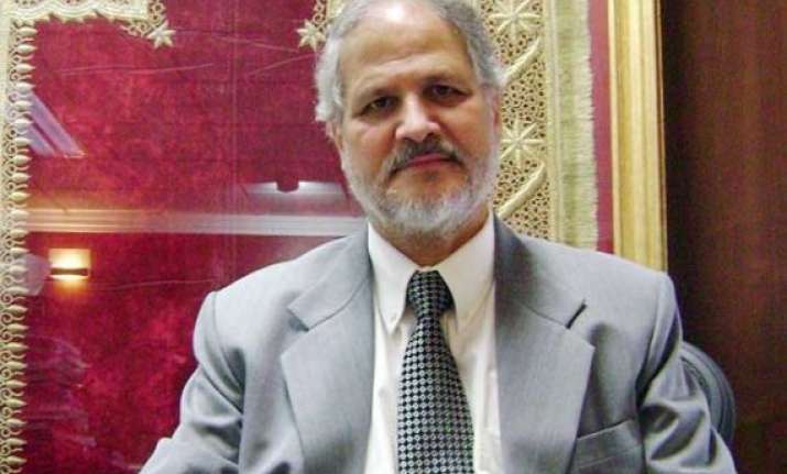 delhi stalemate jung to hold consultations with bjp aap
