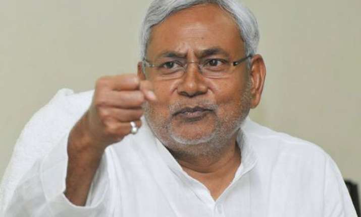 nitish justifies annulling manjhi cabinet s decisions