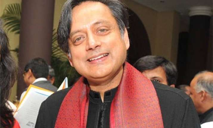 shashi tharoor takes dig at kpcc move to send report to