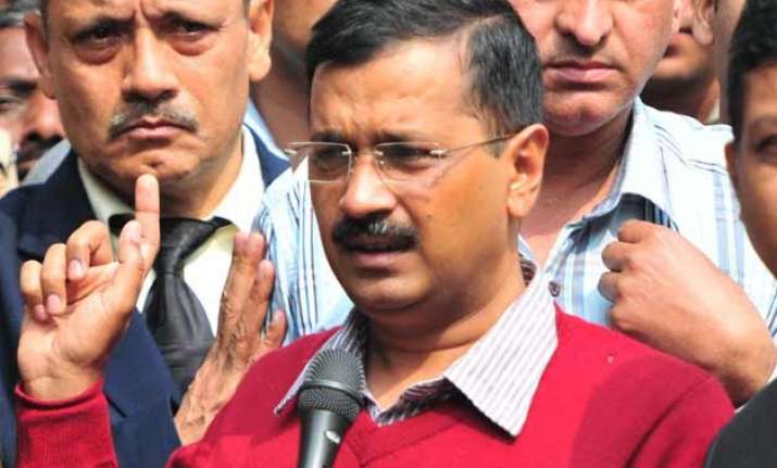 aap s rift wide in open veteran leader writes open letter