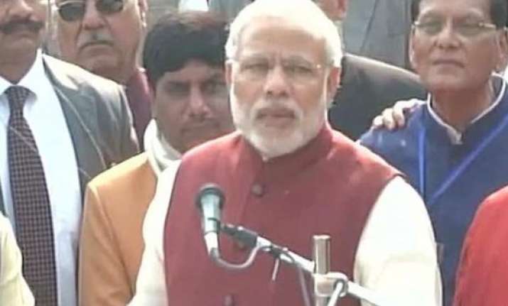 pm modi pushes forward clean india campaign