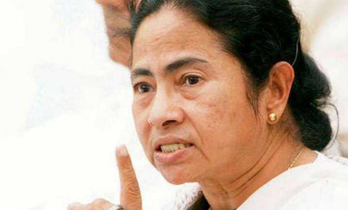 no compromise on land bill mamata banerjee