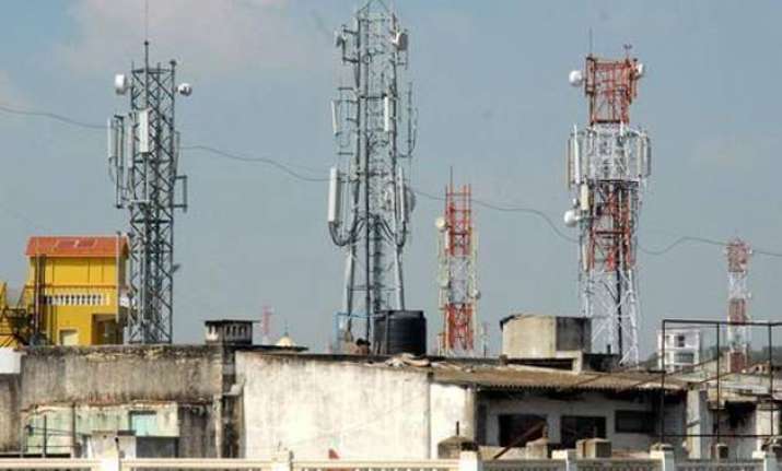 fadnavis orders removal of illegal mobile towers from the