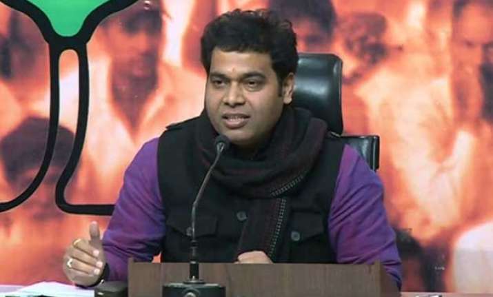 rahul gandhi is insulting our nation by supporting anti