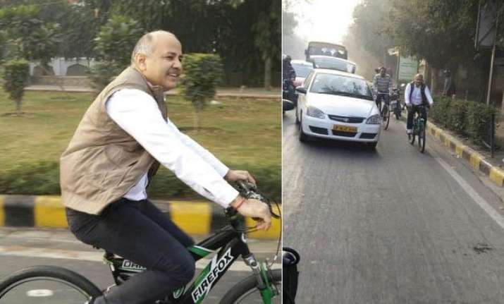odd even plan even numbered cars roll on day 2 sisodia