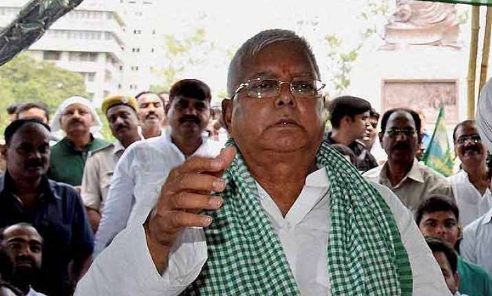 lalu fasts for caste census data release calls modi kaliya