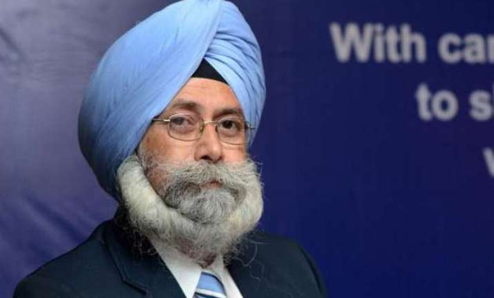 phoolka blames yogendra yadav for his ls defeat
