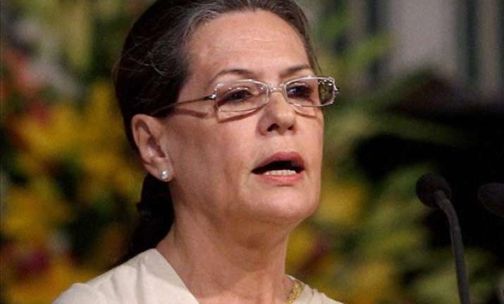 sonia gandhi attacks pm modi for maun vrat on party scandals