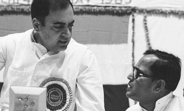 pranab mukherjee recalls how rajiv gandhi was made pm after