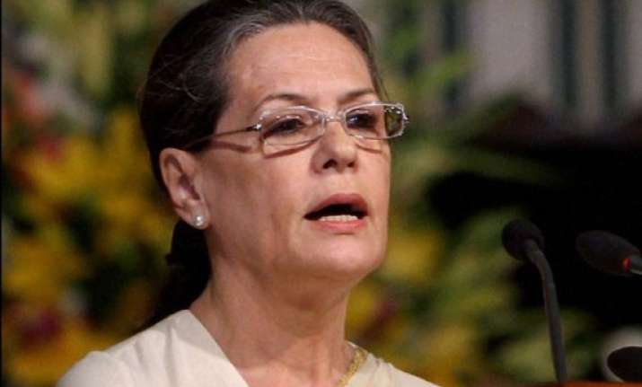 sonia gandhi expresses shock at patna stampede death