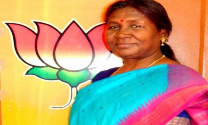 draupadi murmu sworn in as first woman governor of jharkhand