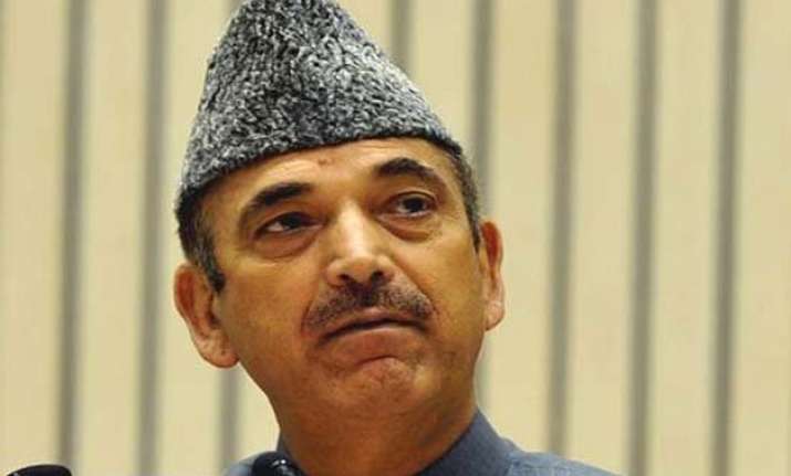 congress questions omission of defence in budget speech