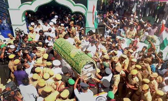 nation bids tearful adieu to people s president abdul kalam
