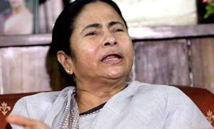 cpi m asks mamata to explain why she skipped pm s dinner
