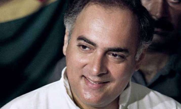 rajiv gandhi backed chandra shekhar over pranab mukherjee