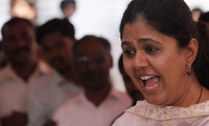 gopinath munde s daughters vying to retain family turf in