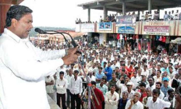 congress demands president s rule in karnataka