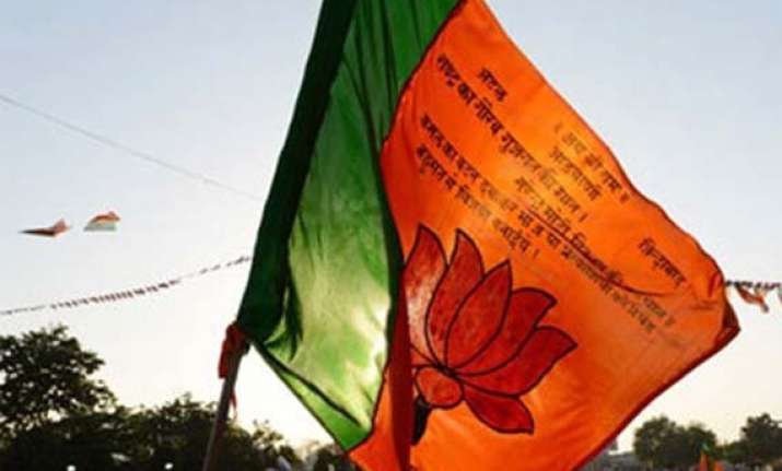 mp bjp to hold party workers meet today