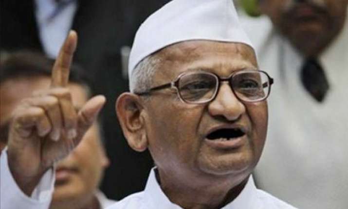 anna hazare receives threat letter