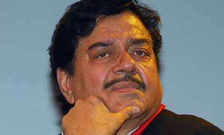 jd u invites shatrughan sinha to join party