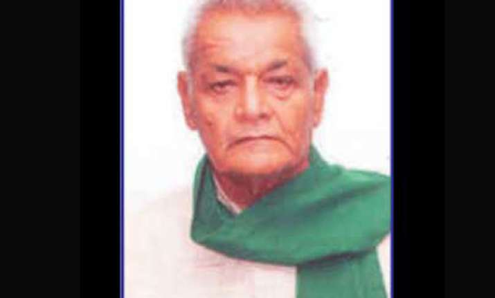 jd u mp nishad slams sharad yadav for not proposing his