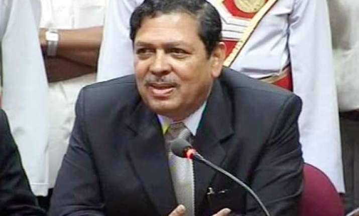 jan lokpal bill offers immunity only to president santosh