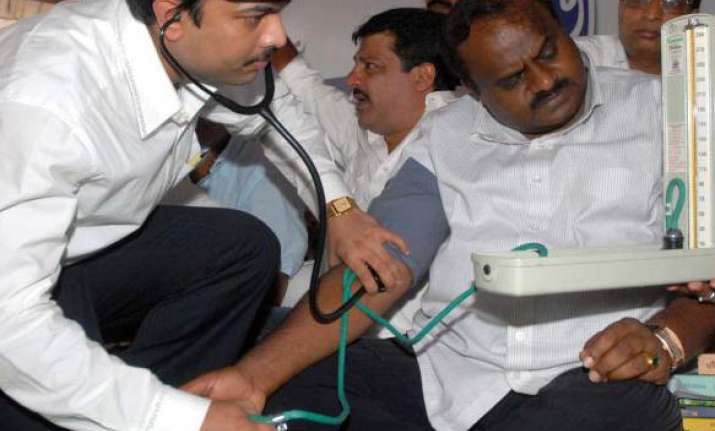 kumaraswamy ends fast