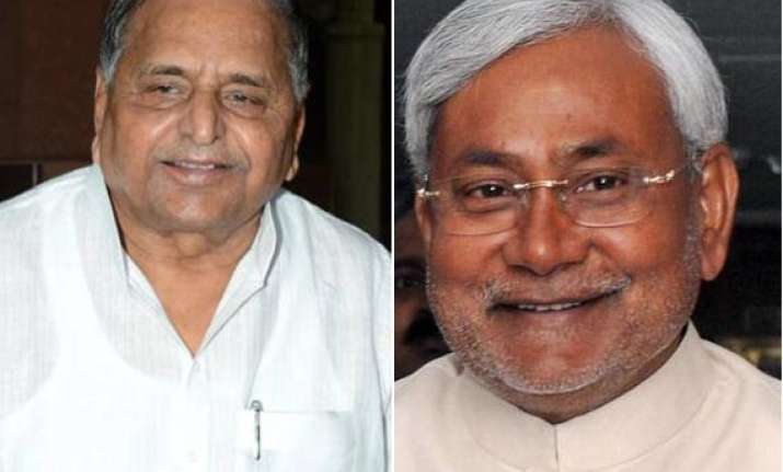 ls polls 14 non cong non bjp parties to explore third front