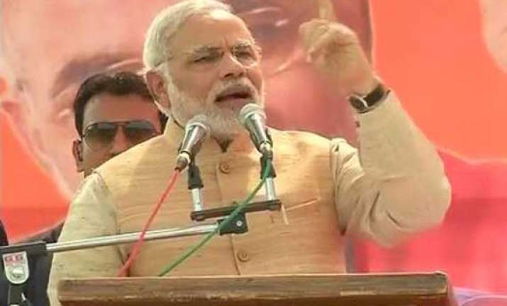 live reporting modi addressing delhi rally lashes out at aap