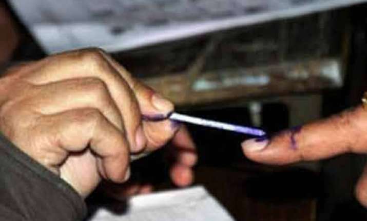 mp bypoll bjp retains agar defeats congress by over 27 000