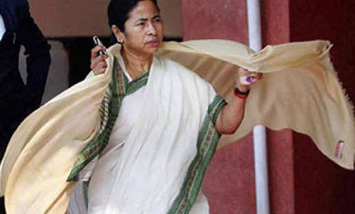mamata lying to people on rural jobs scheme congress