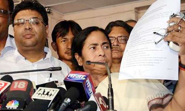 mamata offers fresh package to maoists