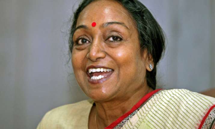 meira kumar visits mamata condemns heckling