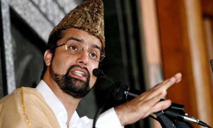 mirwaiz condemns mumbai blasts