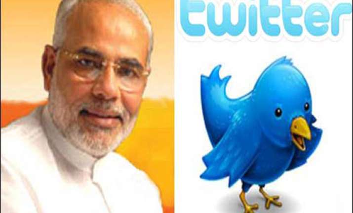 modi pays homage to rajiv gandhi on twitter