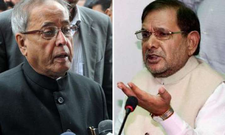 mukherjee meets sharad yadav to thank him for jd u support