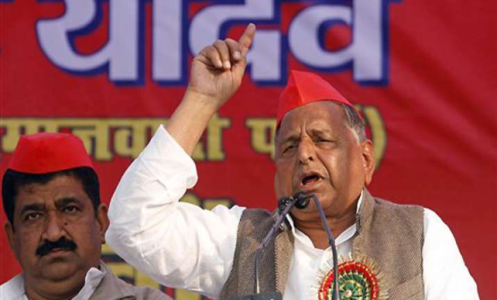 mulayam accuses bsp govt of land grabbing lodging fake cases