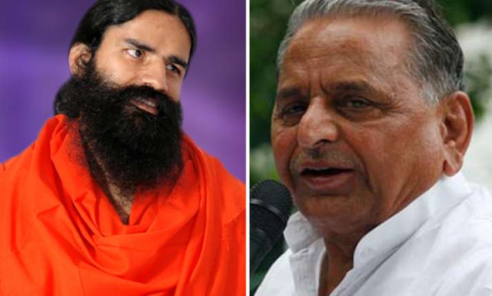 mulayam extends support to ramdev on black money issue