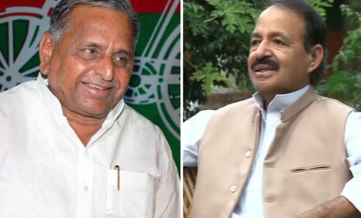 mulayam is a bjp agent says congress spokesman rashid alvi