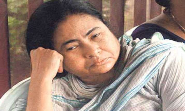 mumbai blasts mamata expresses shock