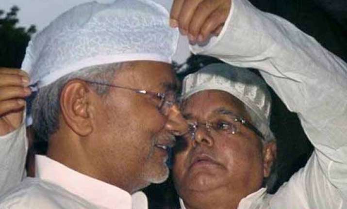 rs bypoll a worried nitish kumar talks to lalu prasad to