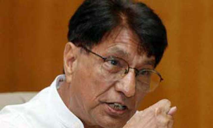 no possibility of early lok sabha polls ajit singh