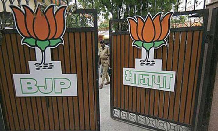 one union minister to visit bjp office everyday
