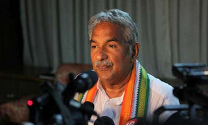 oommen chandy to finalise cabinet rejig in delhi