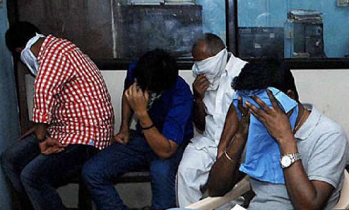 opposition tears into bjp after goa dance bar raid