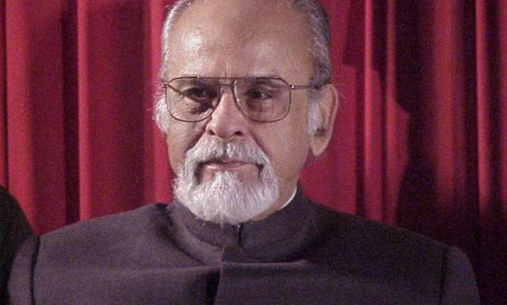 pm leaders pay homage to gujral